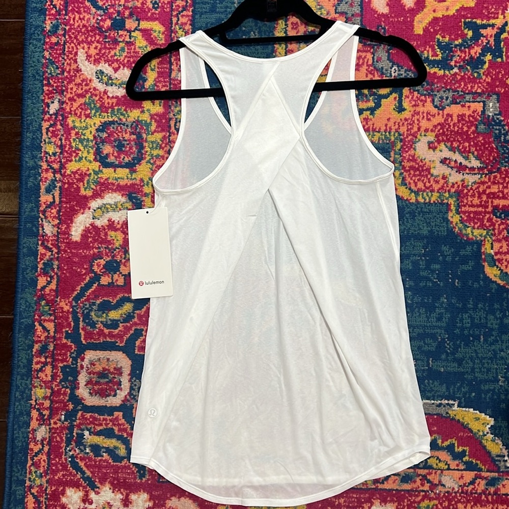 Lululemon Essential Tank Pleated size 2 white new with tags - Picture 2 of 7